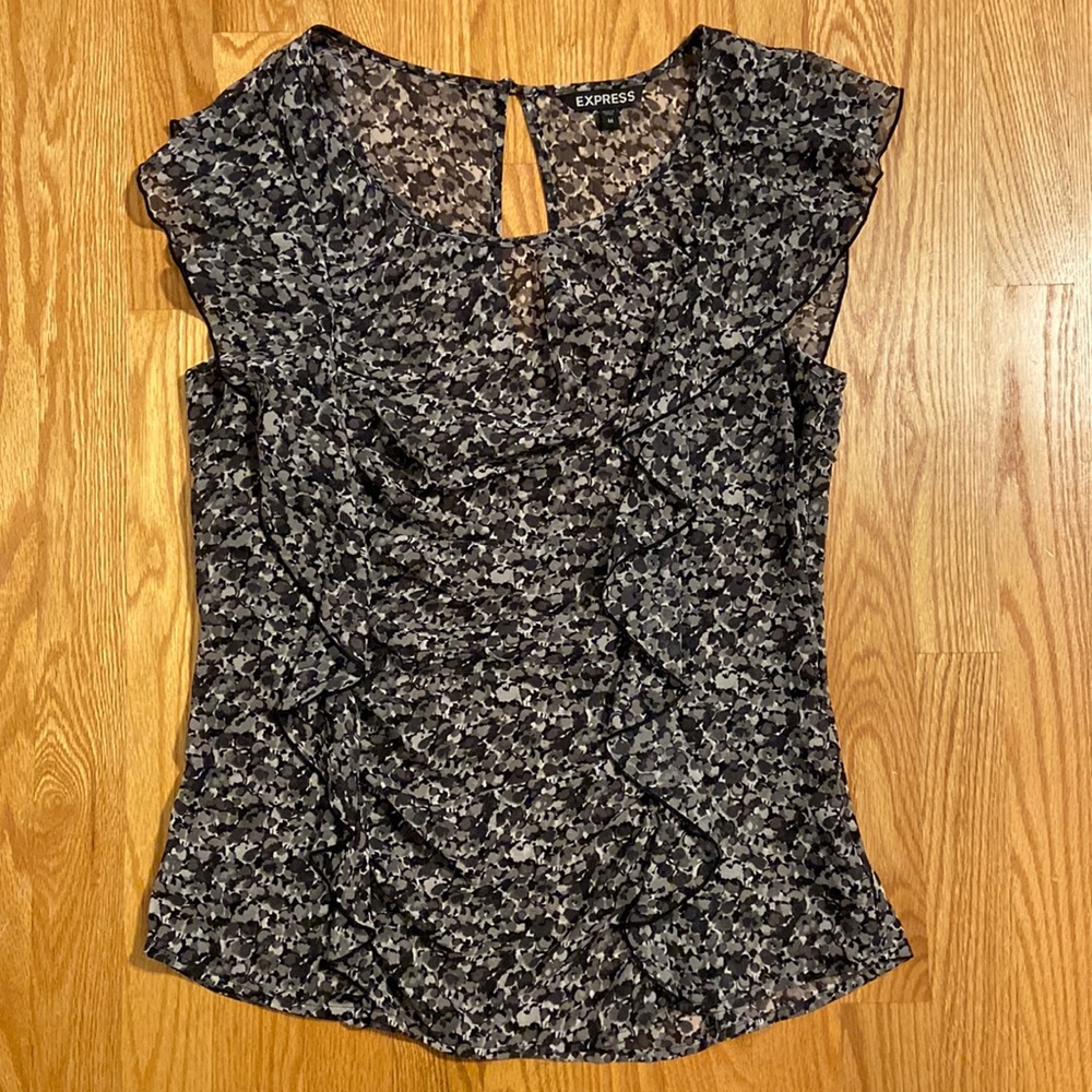Patterned sheer flutter top